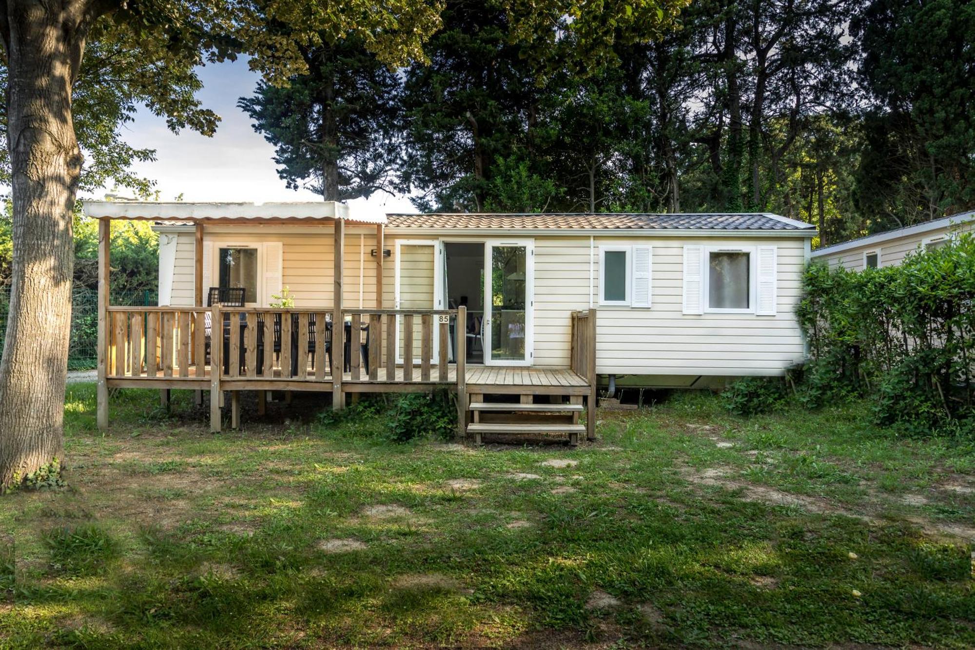 Camping Les Avignon - La Laune Villeneuve-les-Avignon Ruang foto
